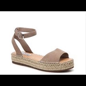Irys Steve Madden espadrilles